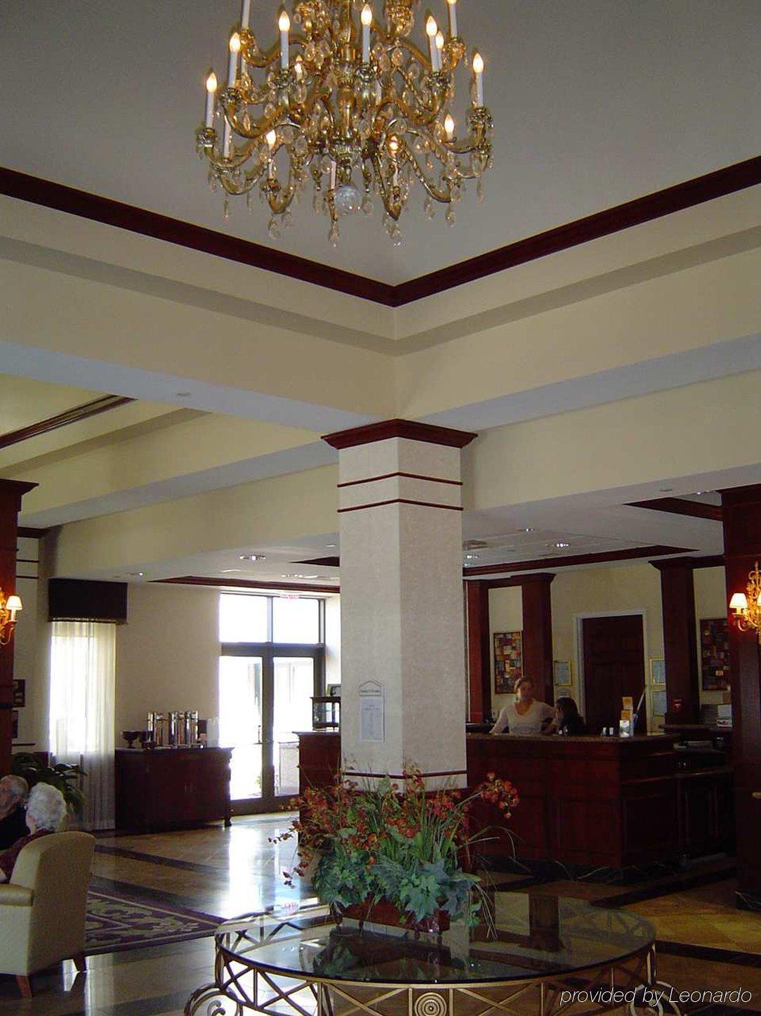 Hilton Garden Inn Virginia Beach Town Center Interior photo