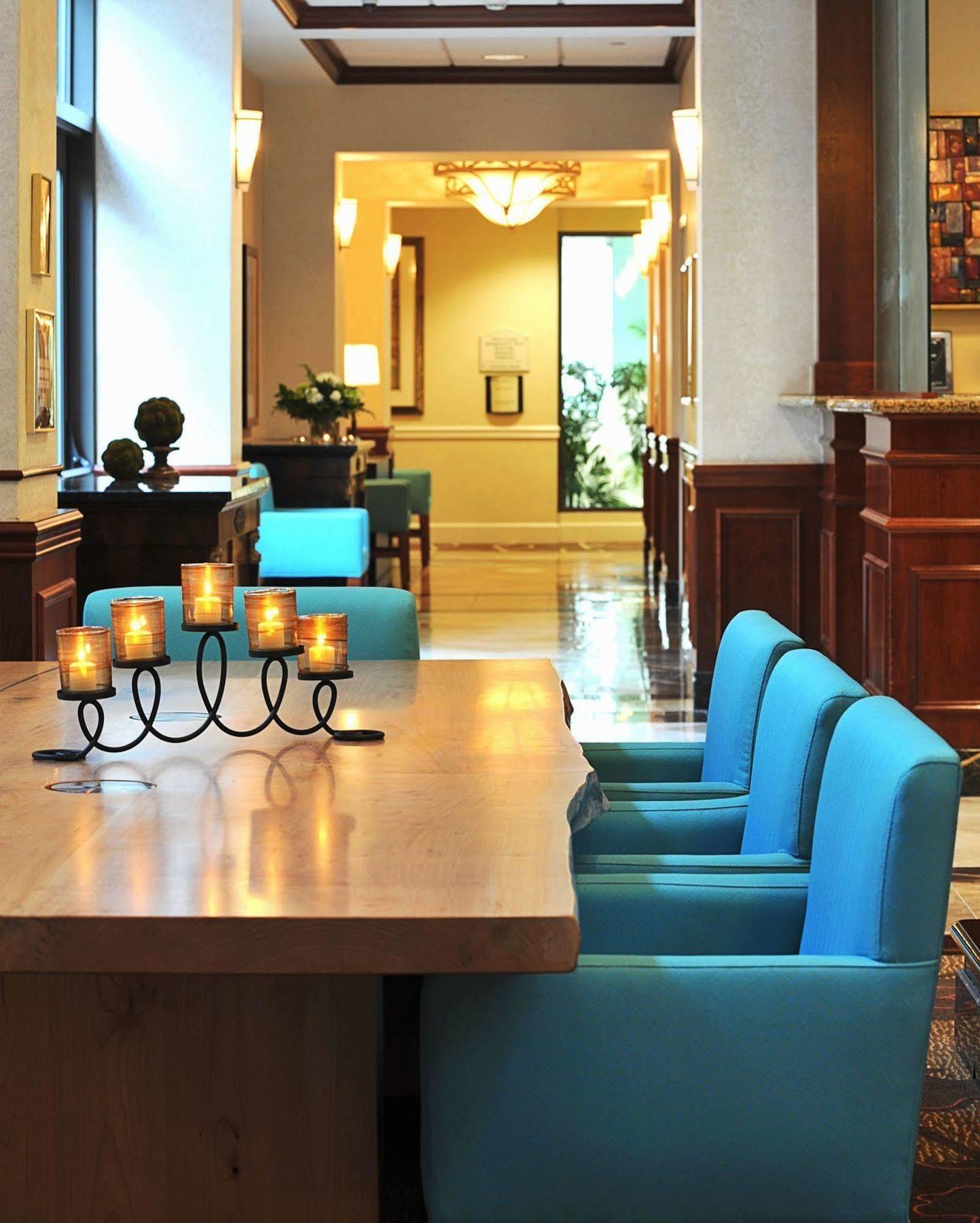 Hilton Garden Inn Virginia Beach Town Center Interior photo